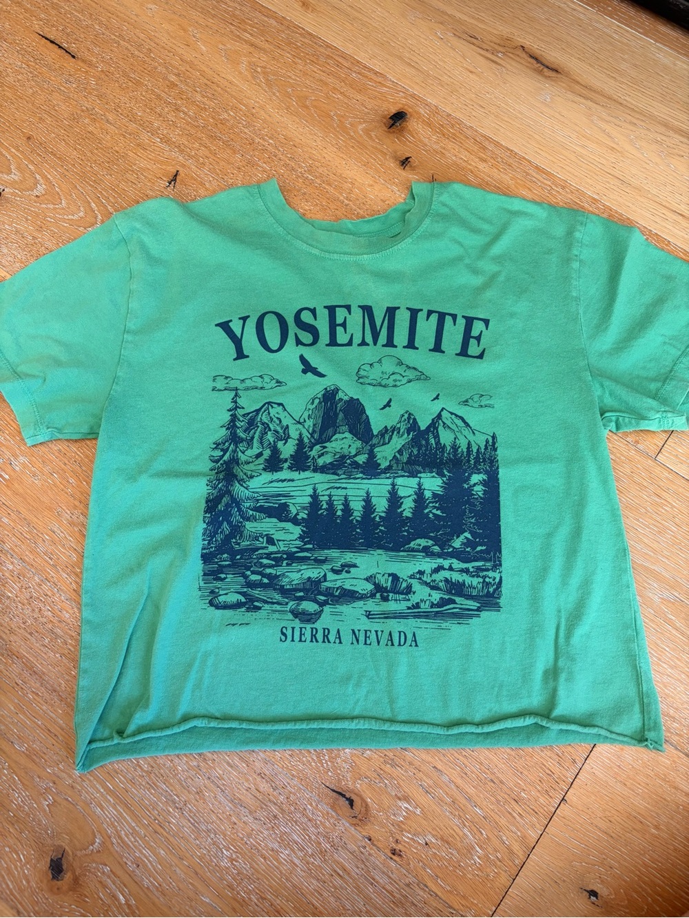Social Culture Women’s Yosemite Graphic tee
